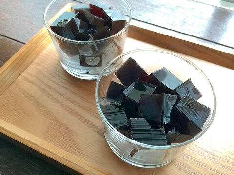 残った黒豆の煮汁で!なんちゃって亀ゼリー寒天